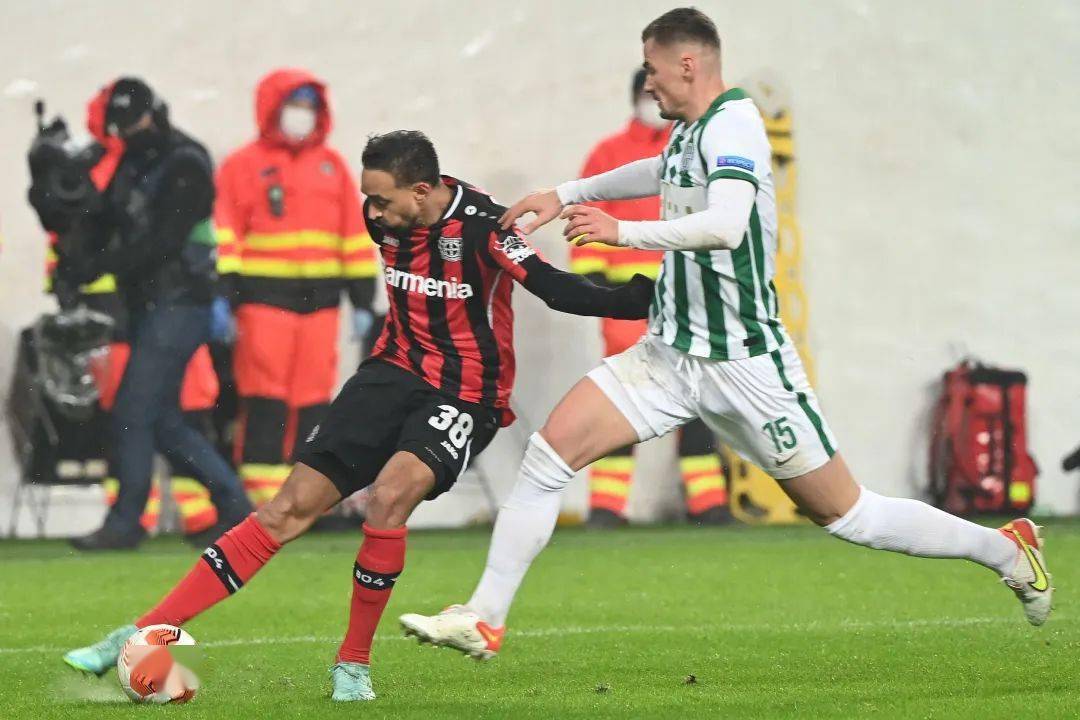 关于赛后尼斯调整名单以备欧联，遗憾出局环节打磨，更衣室稳定，资深球员宣示担当的信息