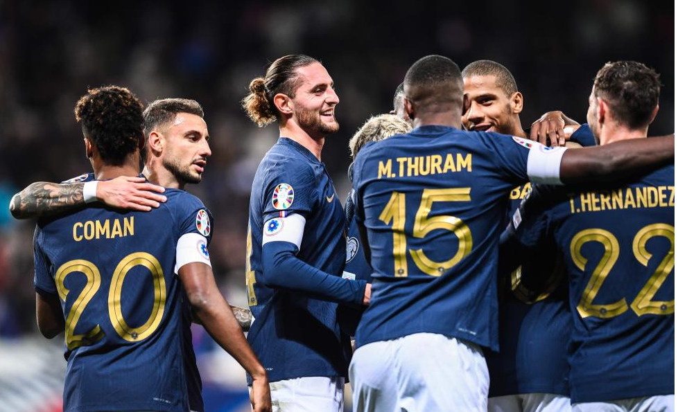 从库里与90激战法国队分钟到姆巴佩在热火比赛中关键助攻，穆古鲁扎与70激战法国队分钟的简单介绍